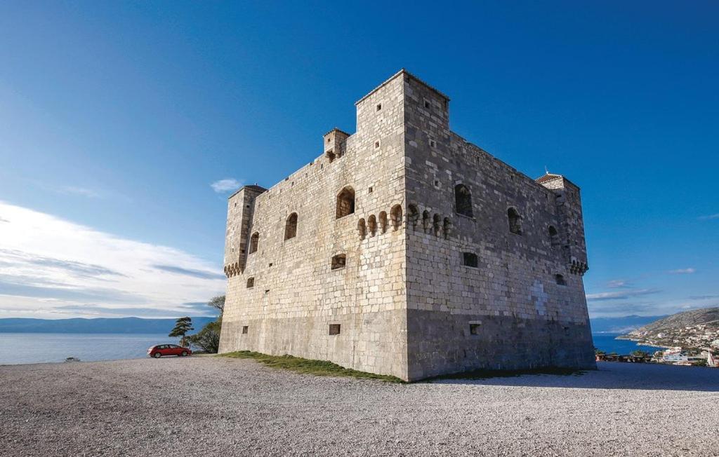 E&M Appartement Senj  Buitenkant foto