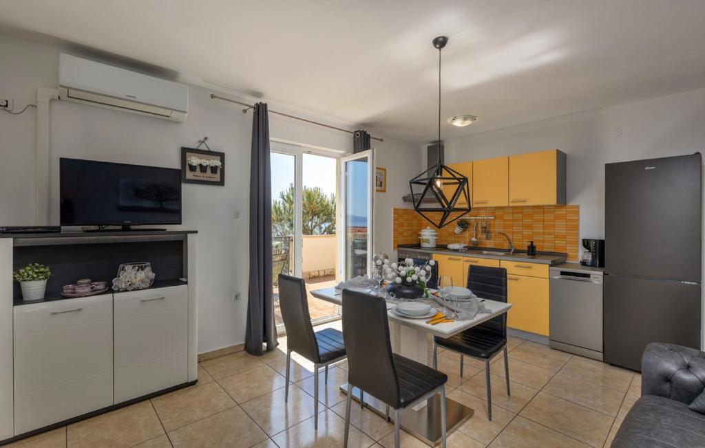 E&M Appartement Senj  Buitenkant foto