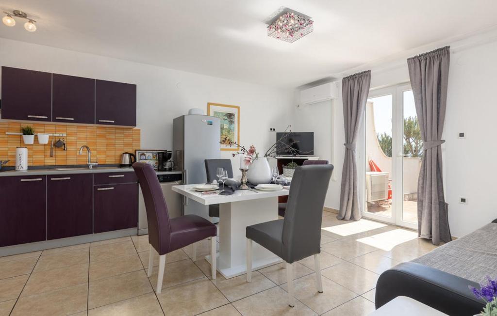 E&M Appartement Senj  Buitenkant foto