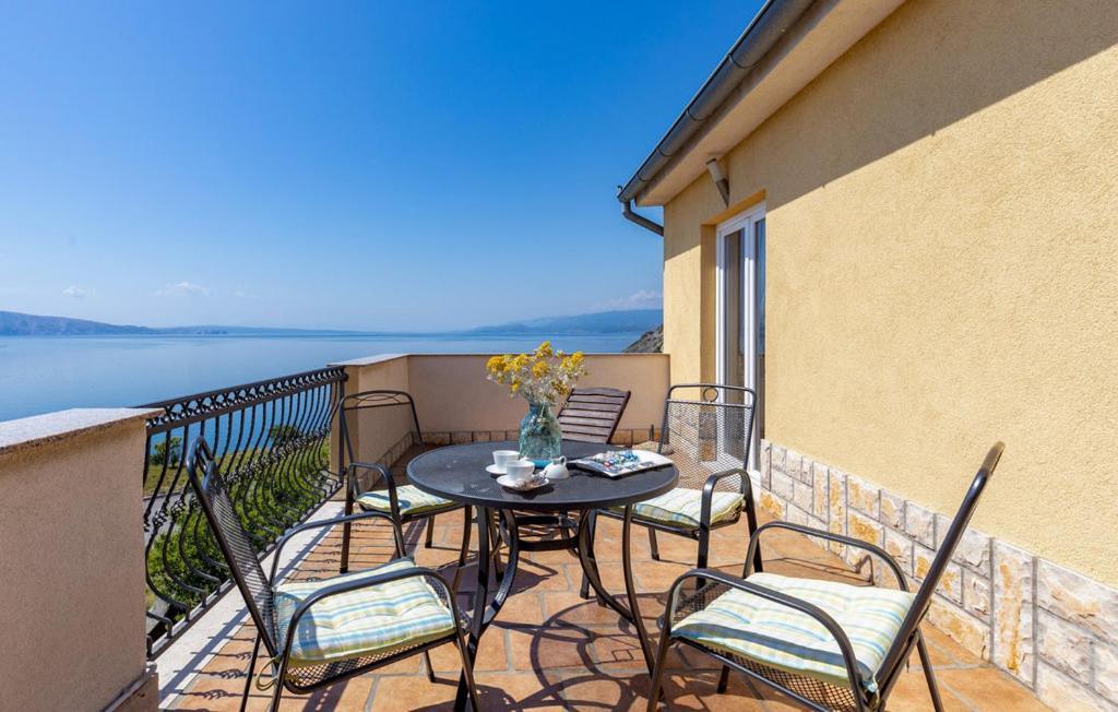E&M Appartement Senj  Buitenkant foto