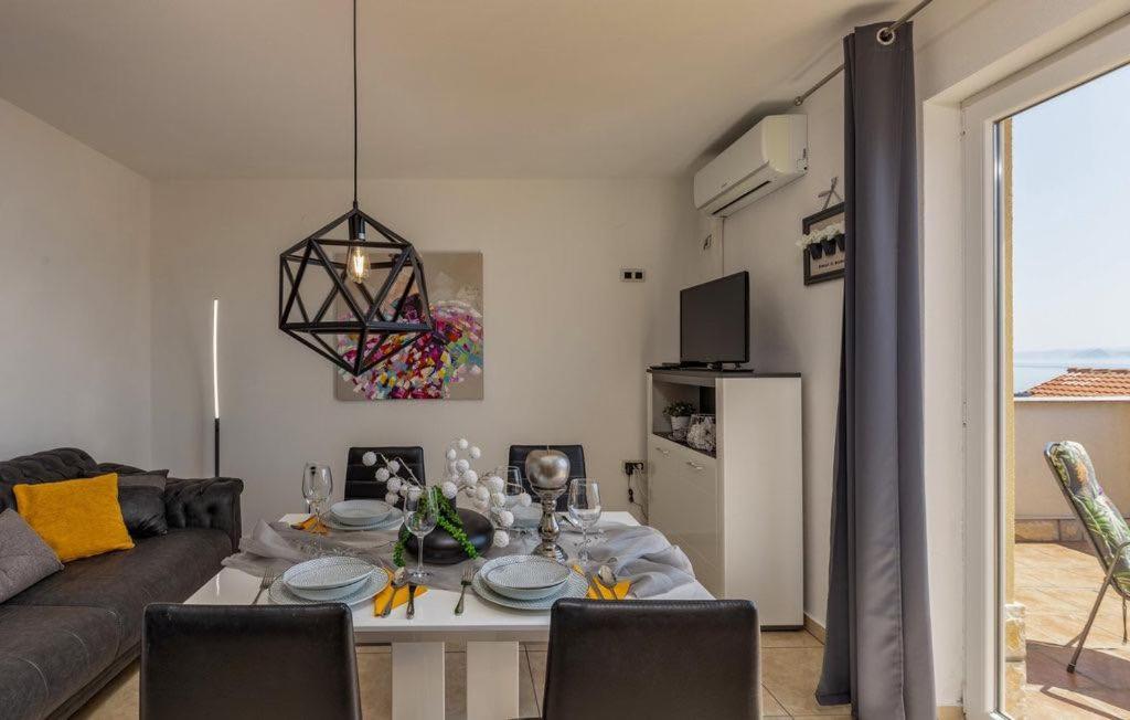 E&M Appartement Senj  Buitenkant foto