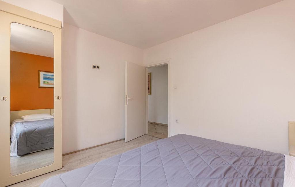 E&M Appartement Senj  Buitenkant foto