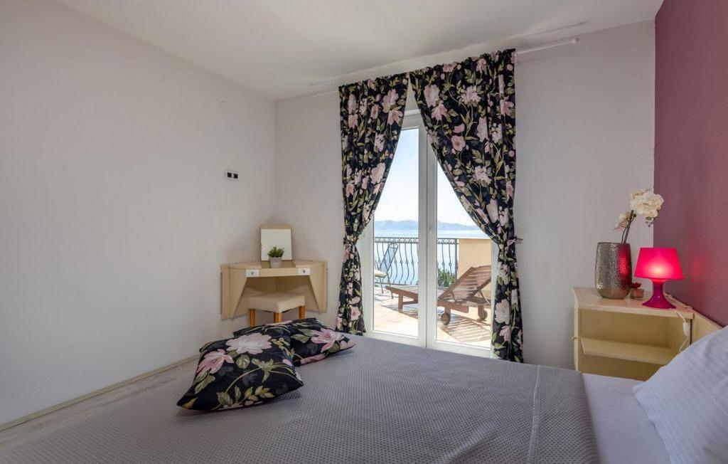 E&M Appartement Senj  Buitenkant foto