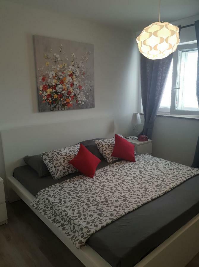 E&M Appartement Senj  Buitenkant foto