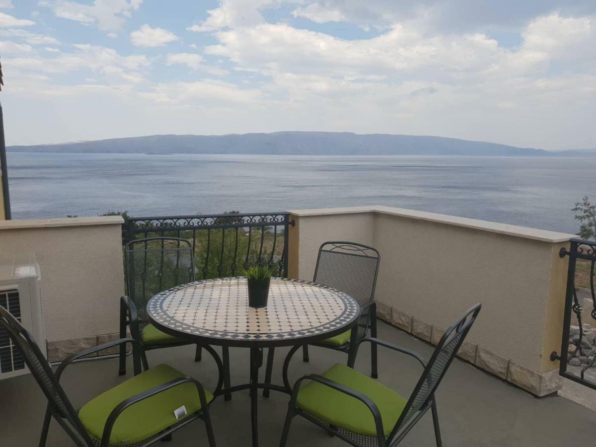 E&M Appartement Senj  Buitenkant foto