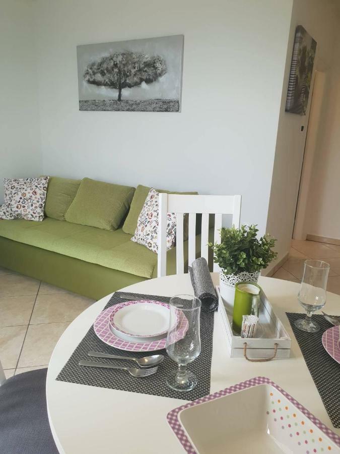 E&M Appartement Senj  Buitenkant foto