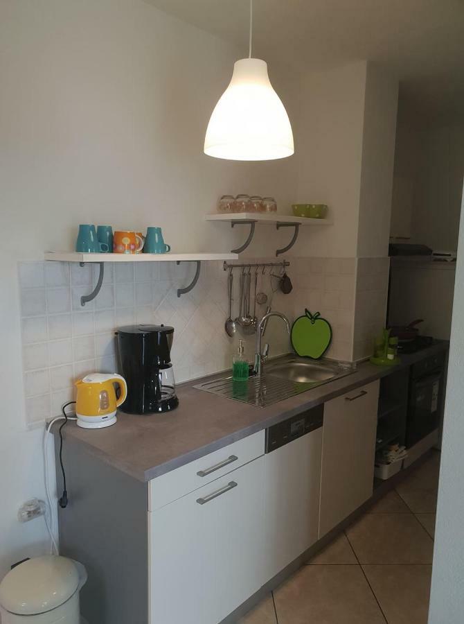 E&M Appartement Senj  Buitenkant foto