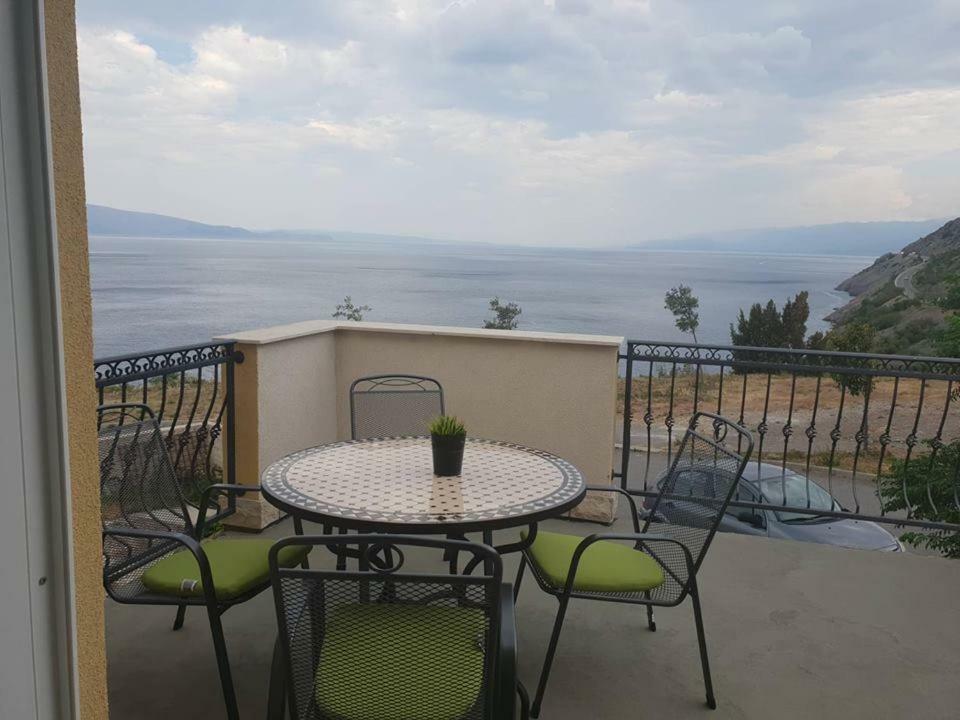 E&M Appartement Senj  Buitenkant foto