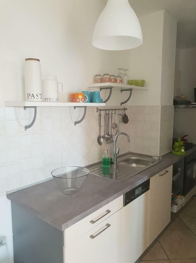 E&M Appartement Senj  Buitenkant foto